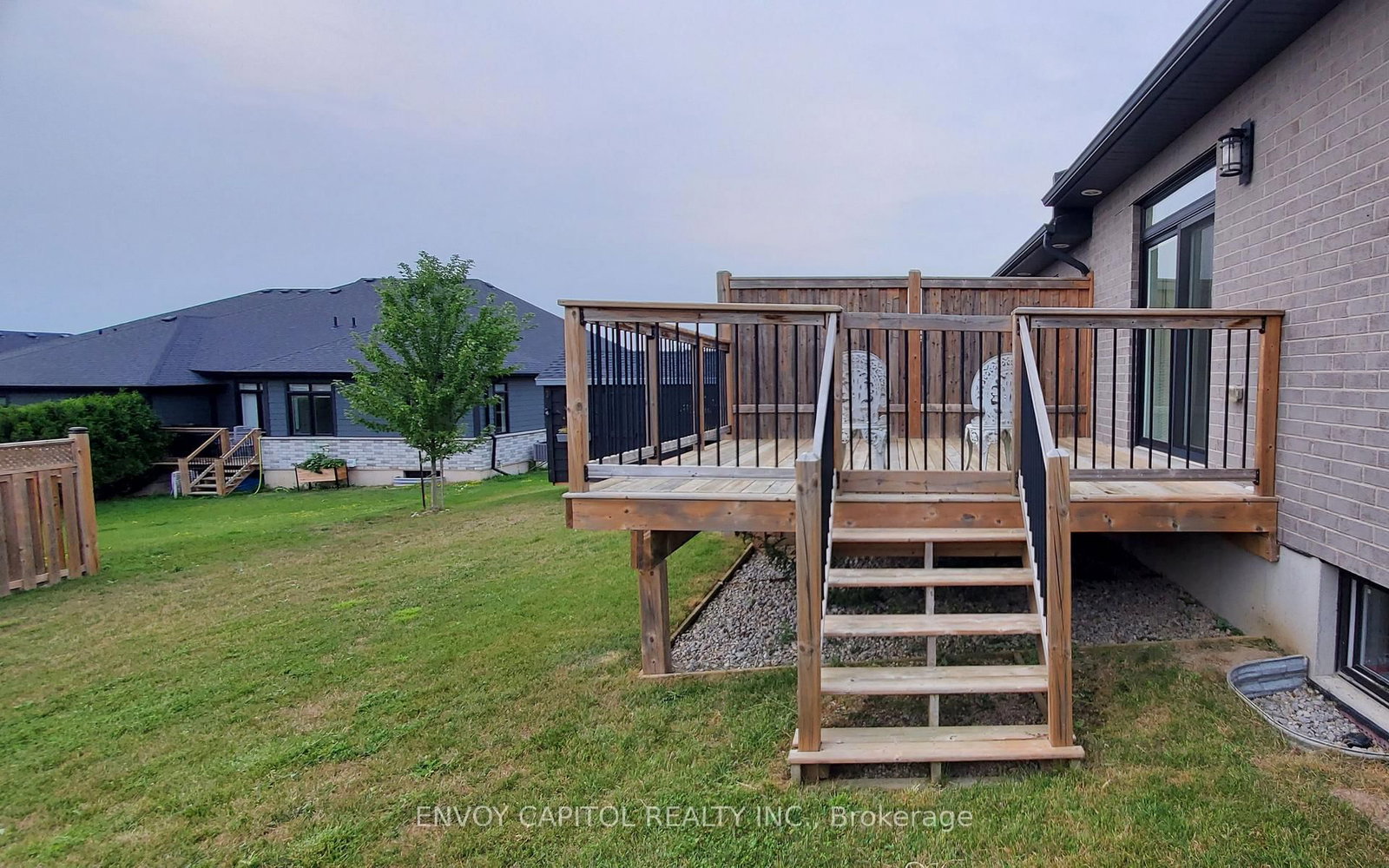 106 Ridgewood Crescent • St. Marys, ON photo 5