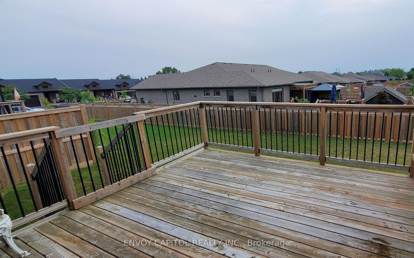 106 Ridgewood Crescent • St. Marys, ON photo 6
