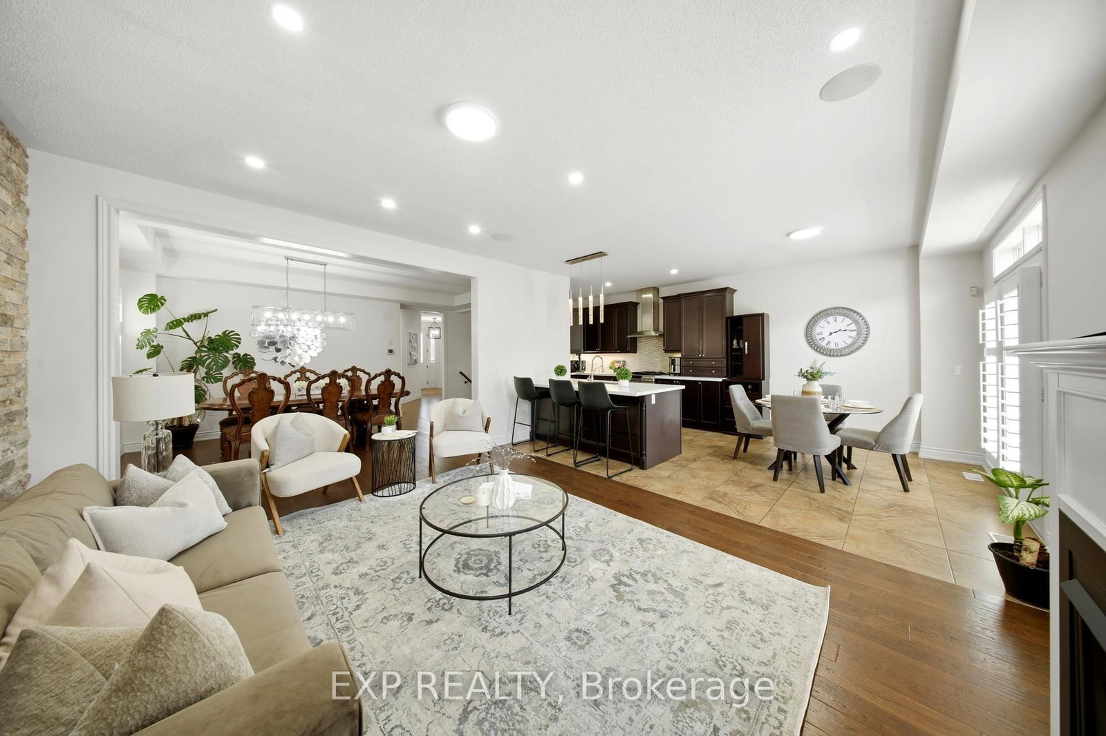 114 Chaumont Drive • Hamilton, ON photo 12