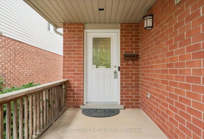 223 Hollyridge Crescent • Kitchener, ON photo 4