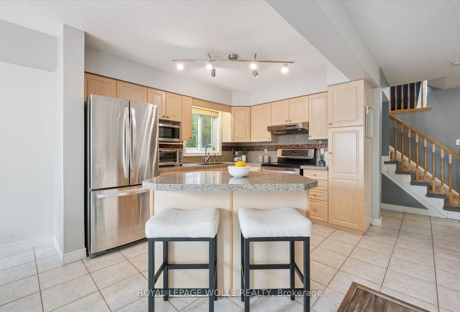 223 Hollyridge Crescent • Kitchener, ON photo 9