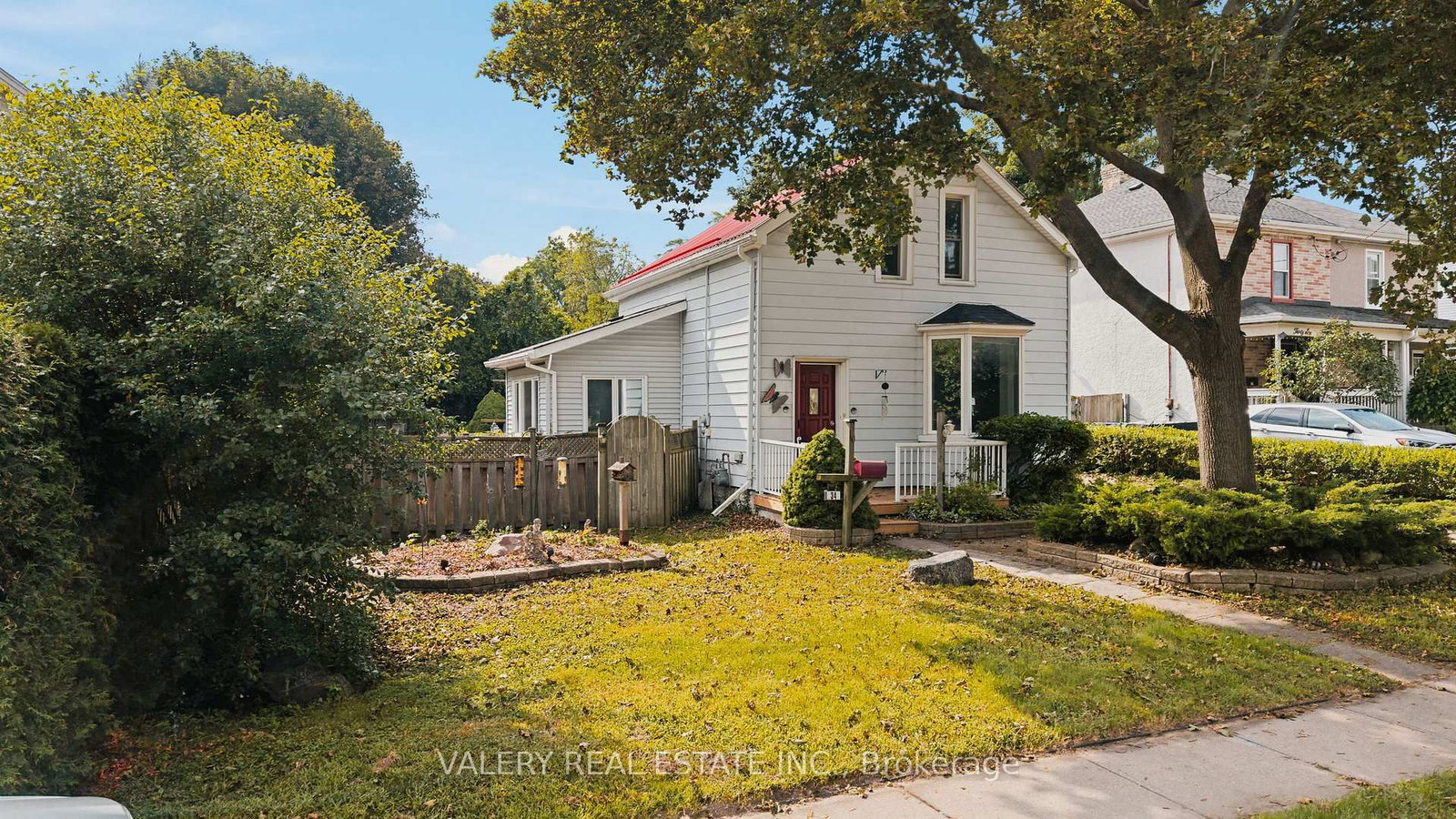 34 Chalmers Street N • Cambridge, ON photo 2