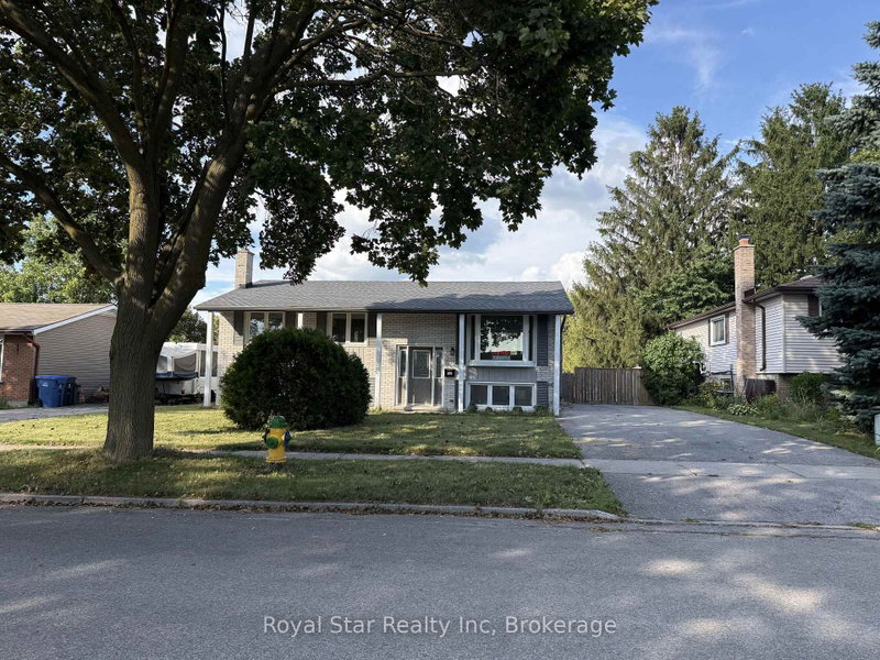 150 Applewood Crescent