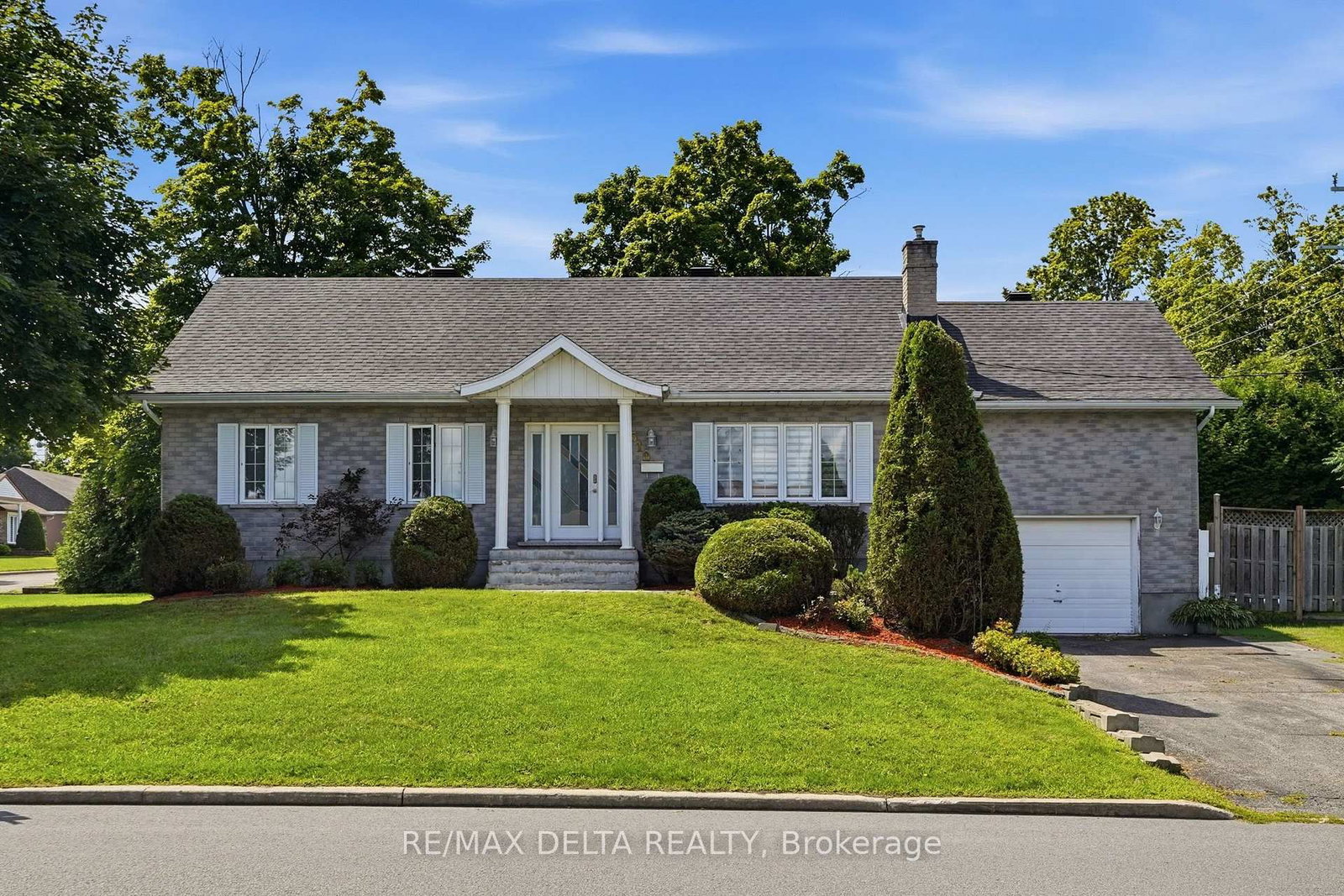 510 Stevens Street • Hawkesbury, ON photo 2