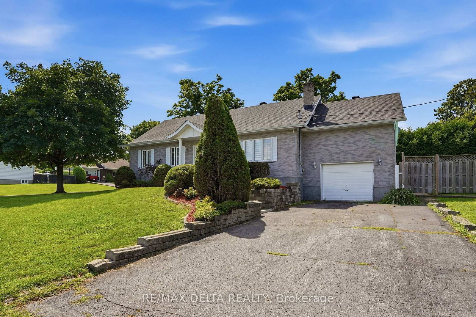 510 Stevens Street • Hawkesbury, ON photo 4