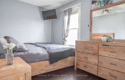 128 Birch Avenue • Hamilton, ON photo 9