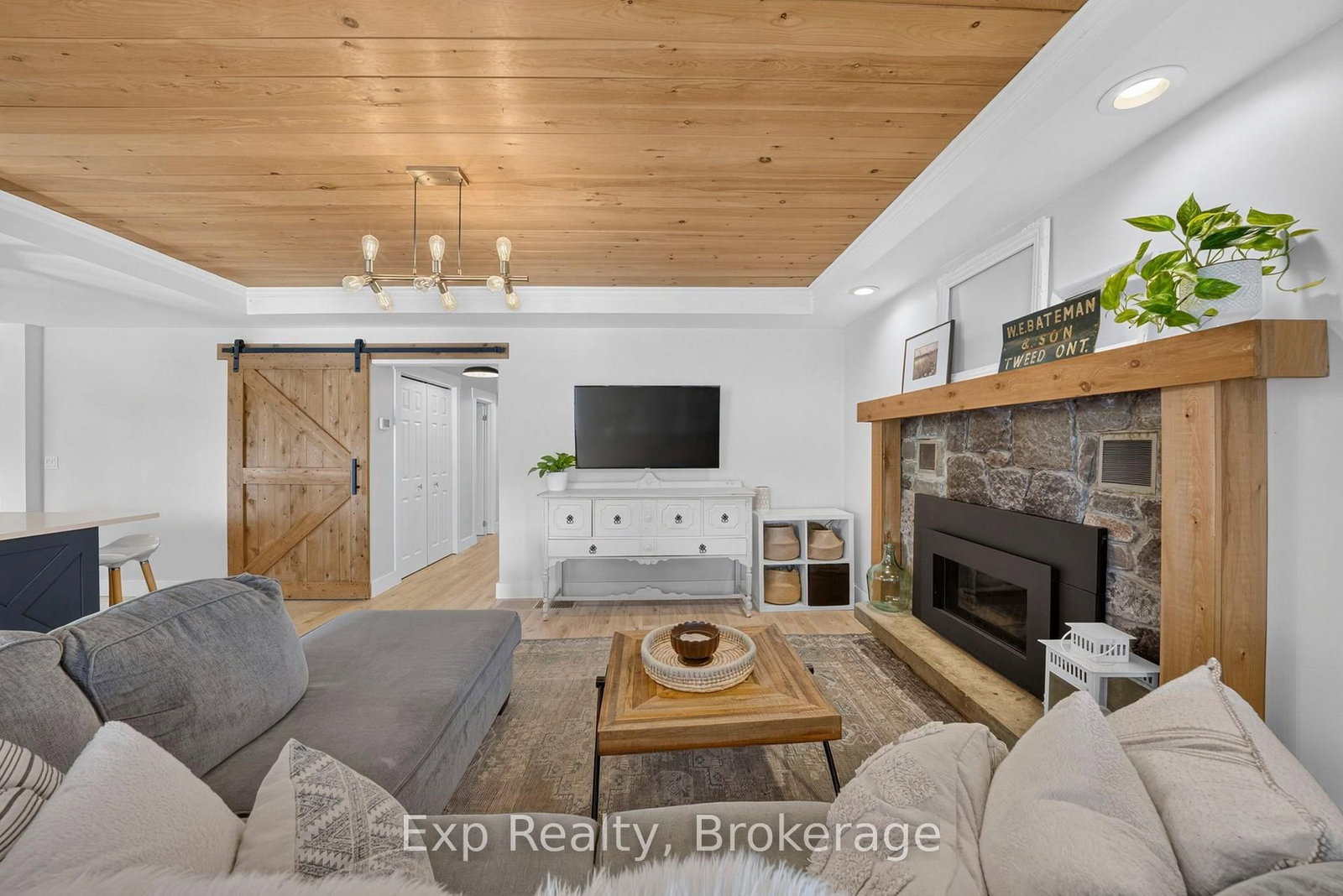 90 Cosy Cove Lane • Tweed, ON photo 14
