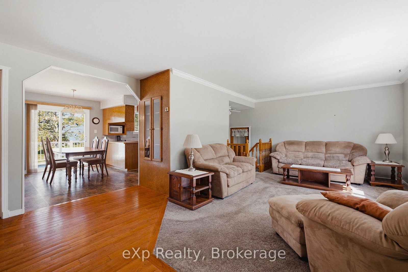 8 Grey Street • Southgate, ON photo 4