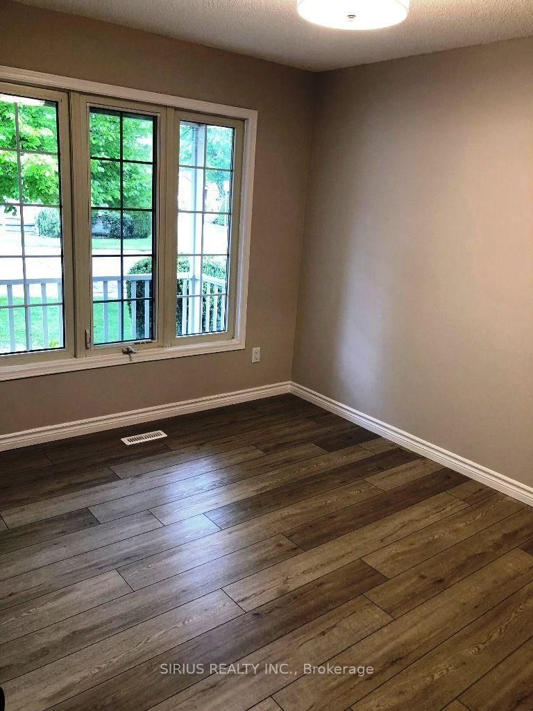 54 - 601 Grenfell Drive