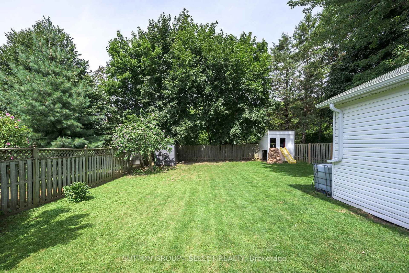 1852 Avalon Street • London East, ON photo 5