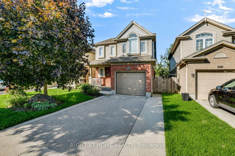 1811 Rollingacres Drive