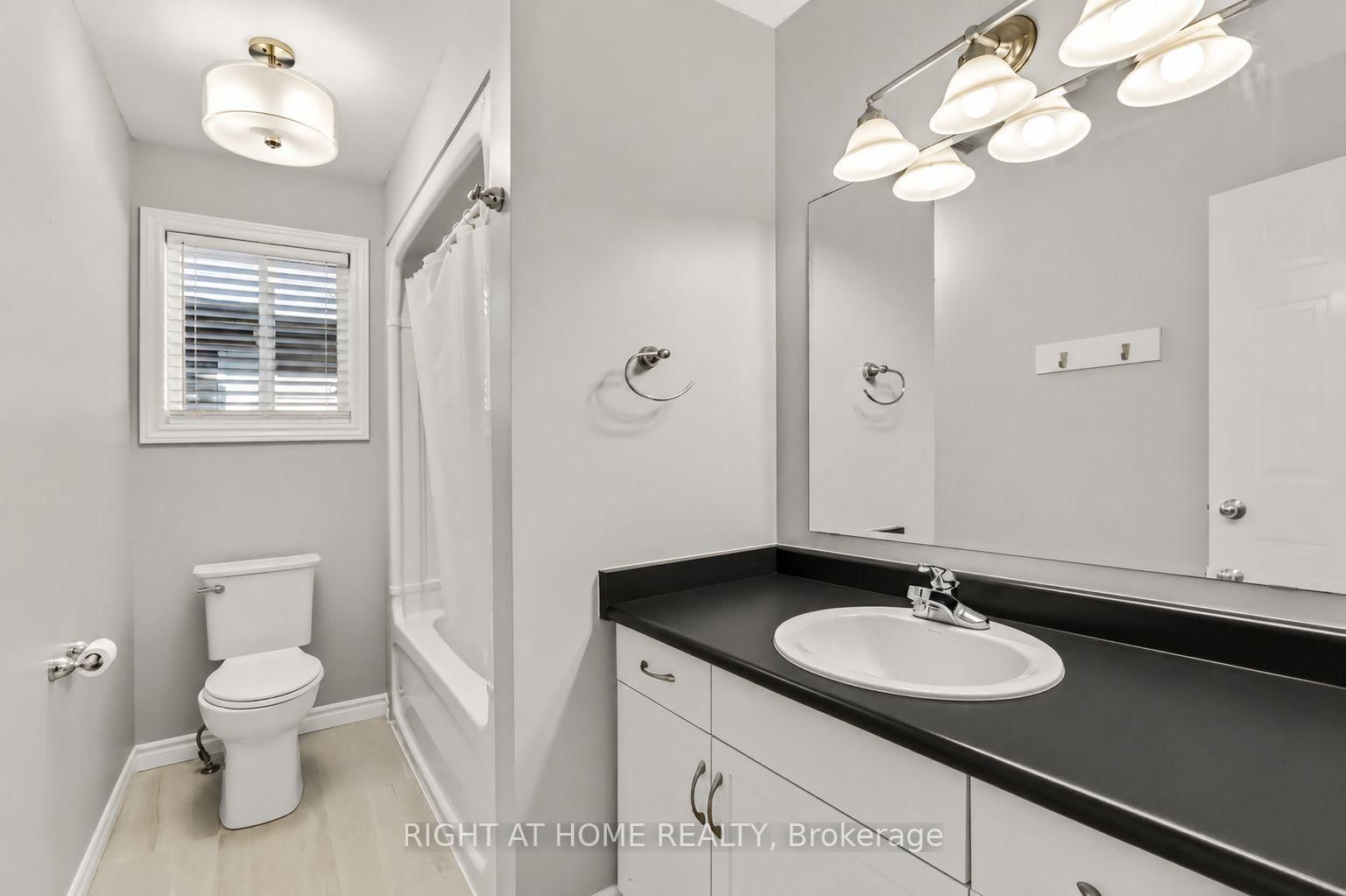 1811 Rollingacres Drive • London North, ON photo 17