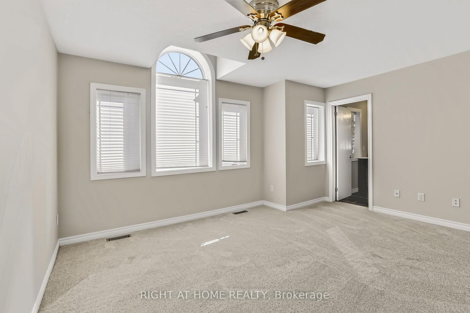 1811 Rollingacres Drive • London North, ON photo 19