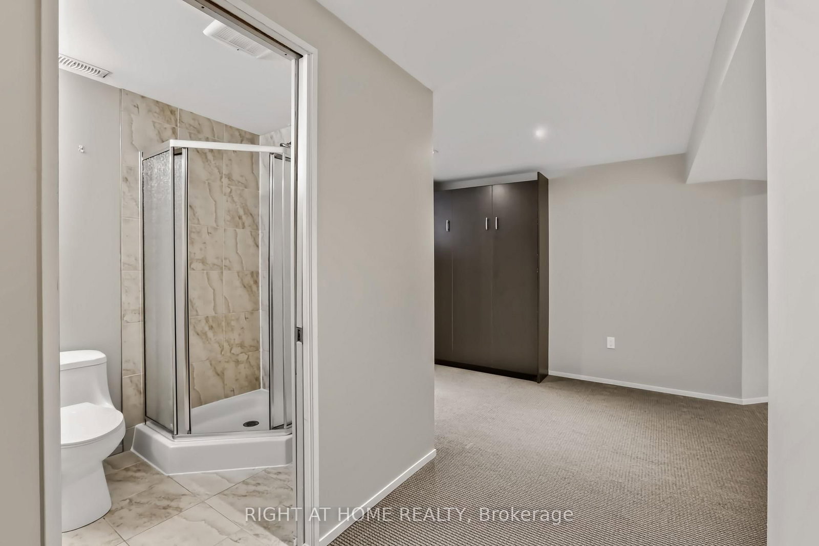 1811 Rollingacres Drive • London North, ON photo 24