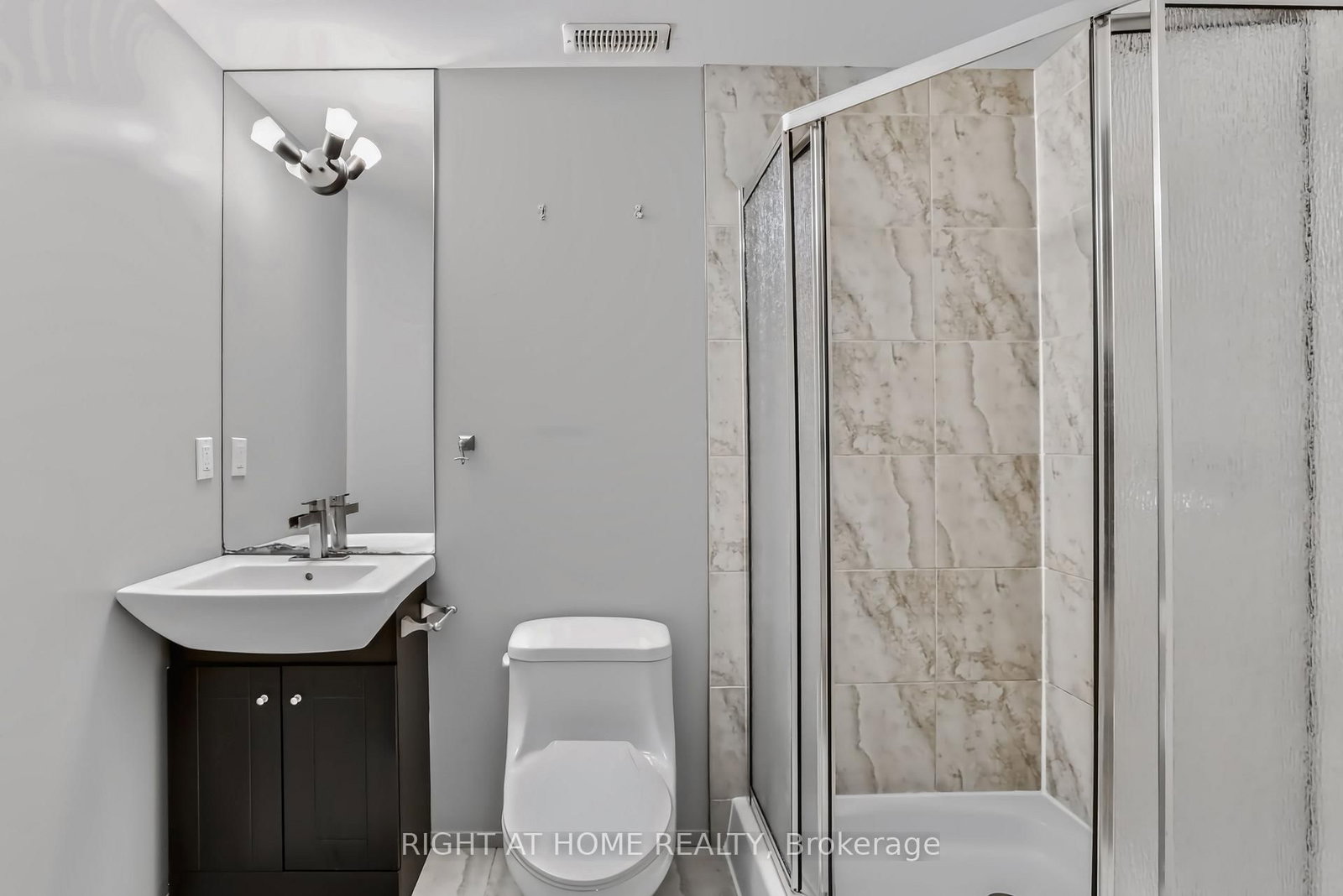 1811 Rollingacres Drive • London North, ON photo 25