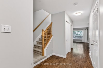 1811 Rollingacres Drive • London North, ON photo 3