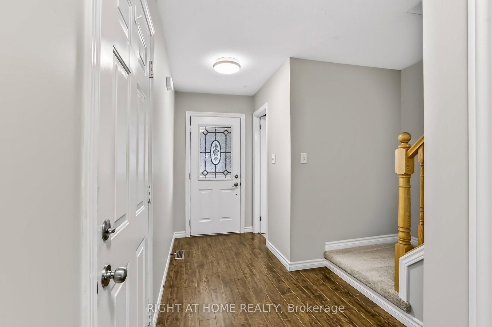 1811 Rollingacres Drive • London North, ON photo 4