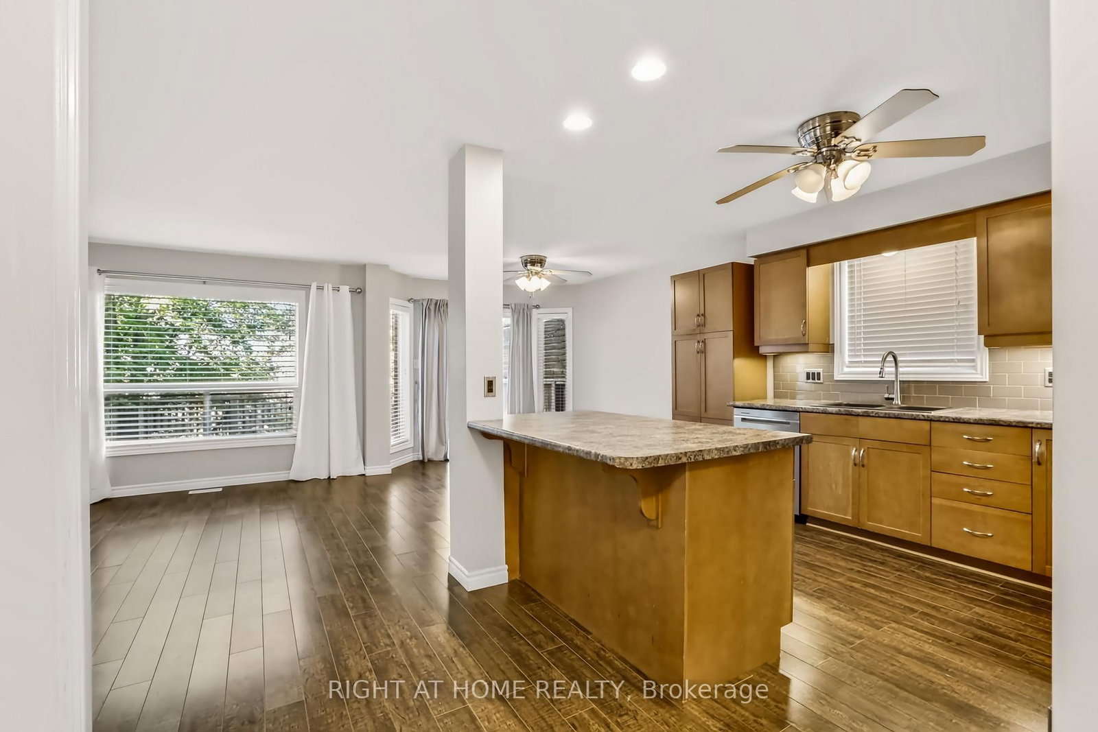 1811 Rollingacres Drive • London North, ON photo 6