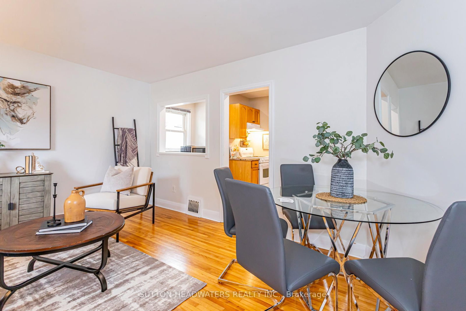 9 FORWARD Avenue, London North 3