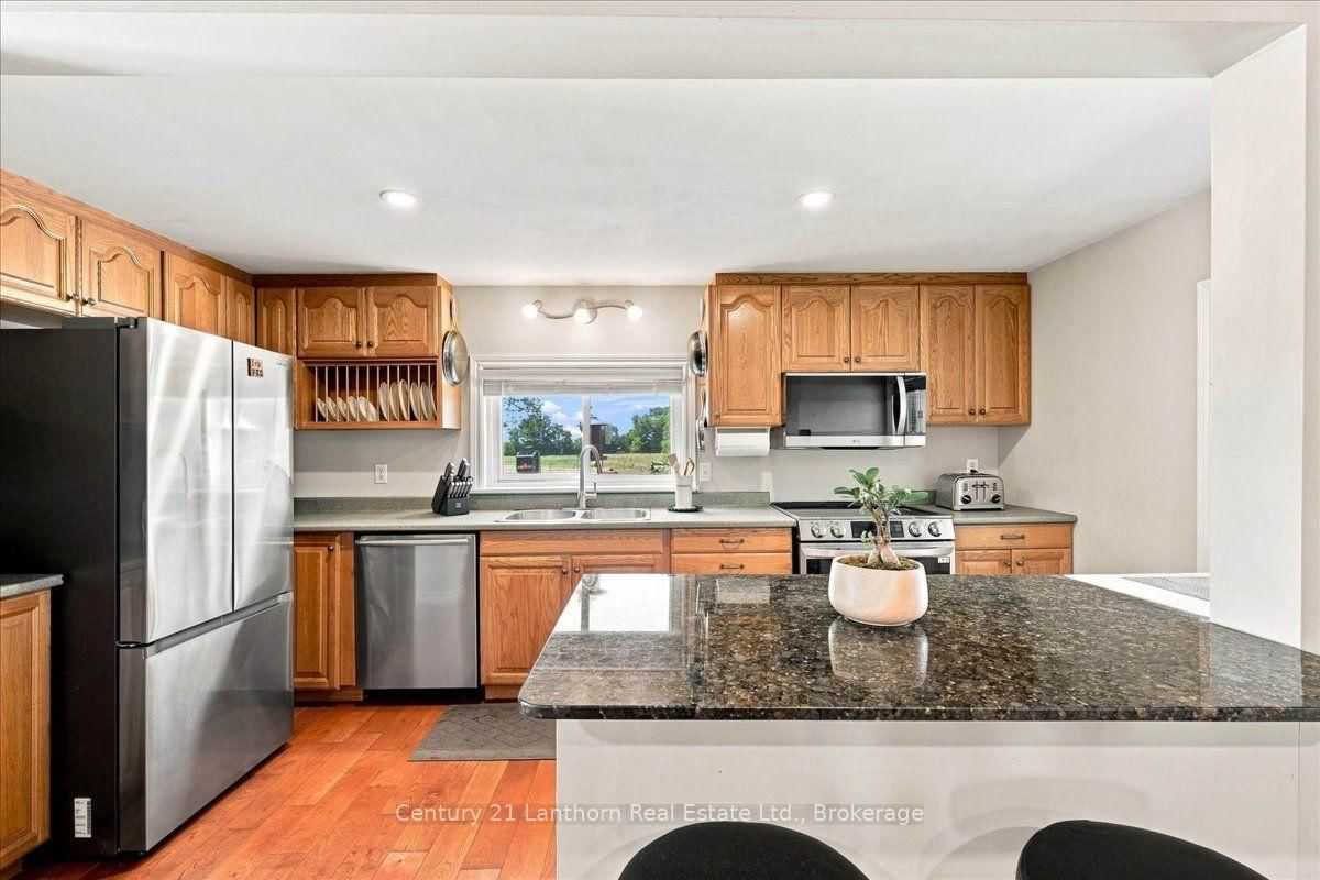 1039 Christian Road • Prince Edward County, ON photo 12