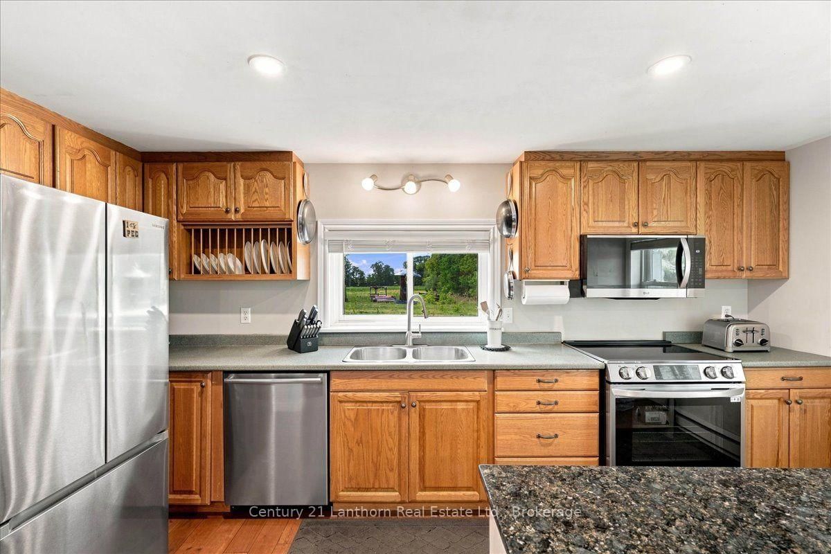 1039 Christian Road • Prince Edward County, ON photo 13