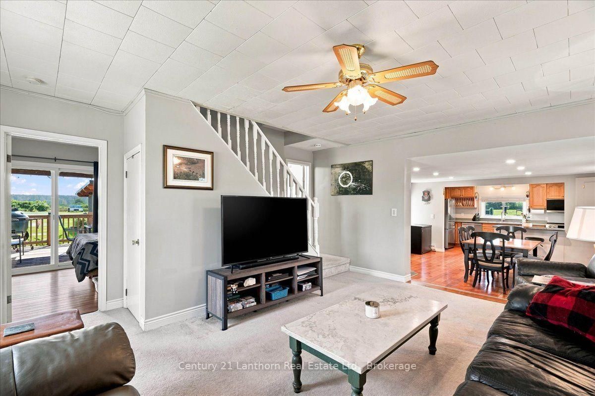 1039 Christian Road • Prince Edward County, ON photo 17