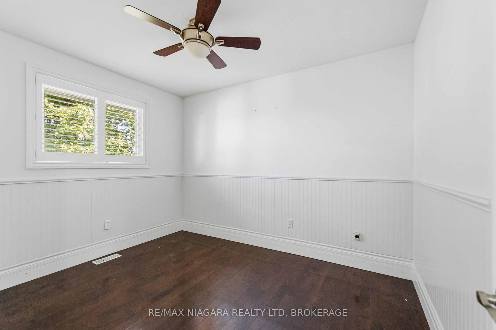 60 Brant Avenue • Welland, ON photo 20