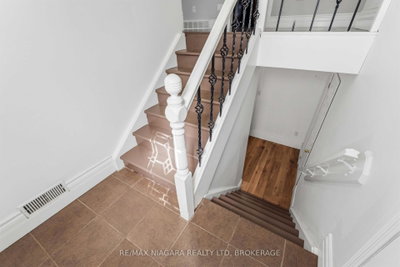 60 Brant Avenue • Welland, ON photo 4