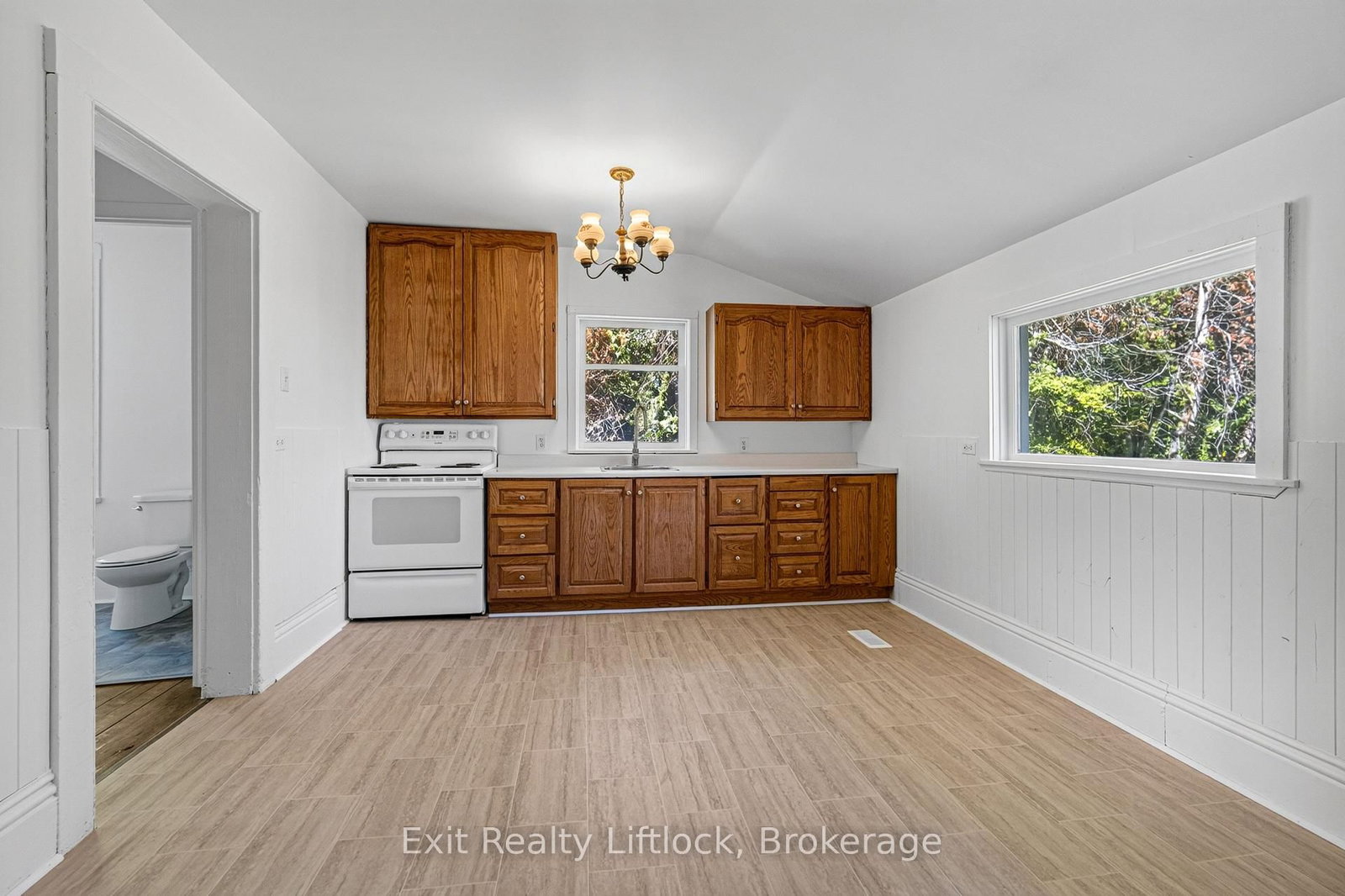 1952 County Rd 6 Road • Douro-Dummer, ON photo 21