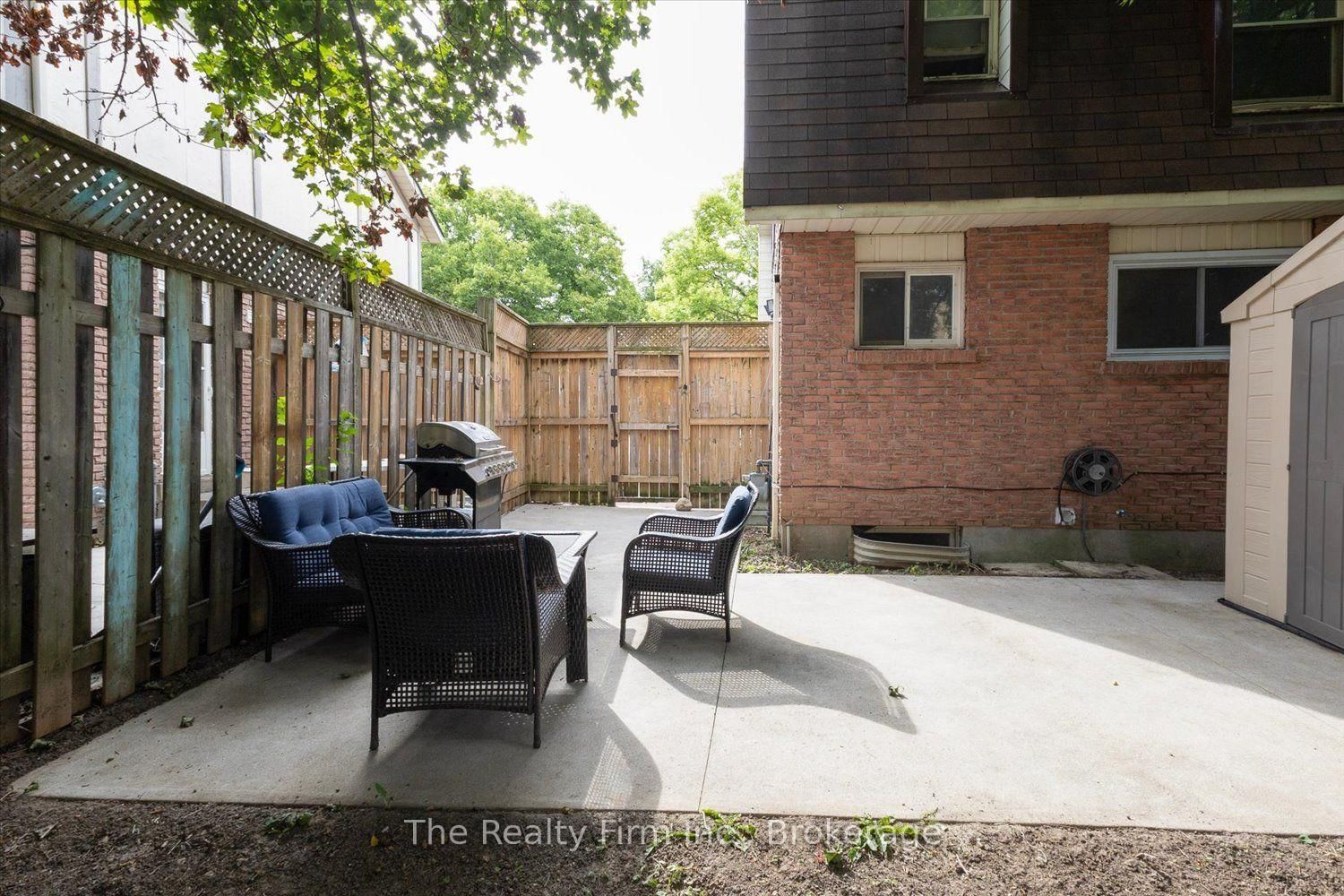 28 Nethercott Drive • Stratford, ON photo 23