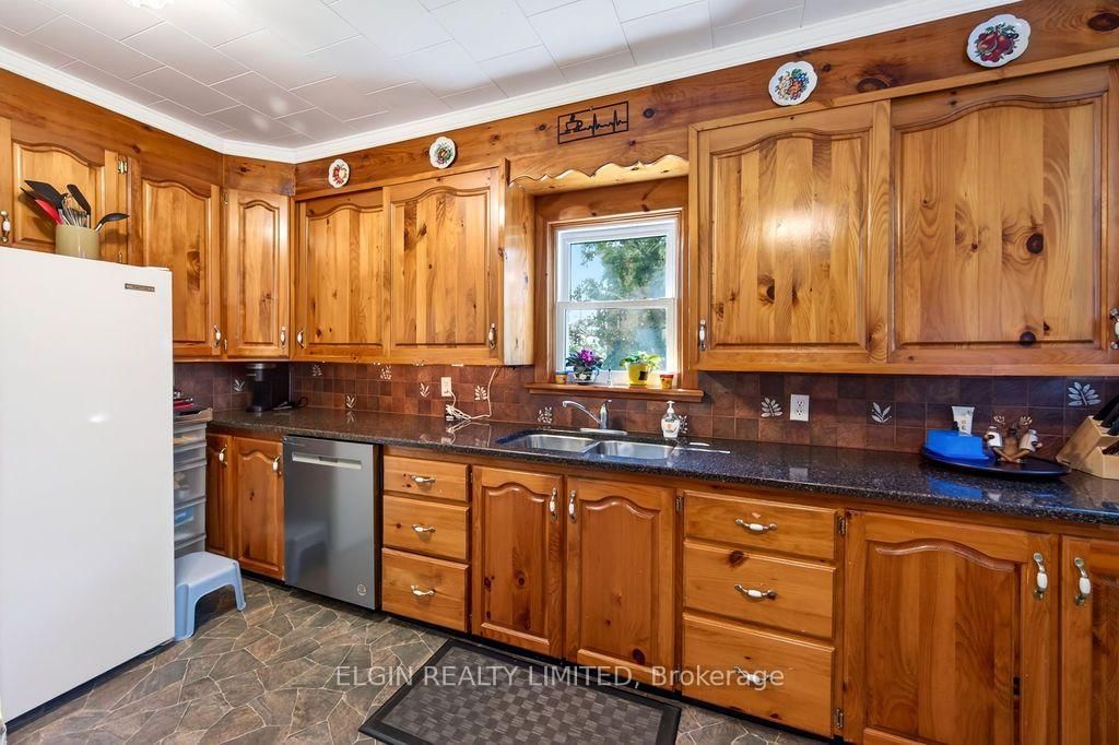 38236 Fingal Line • Southwold, ON photo 6