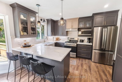 664 Brick Road • Selwyn, ON photo 4
