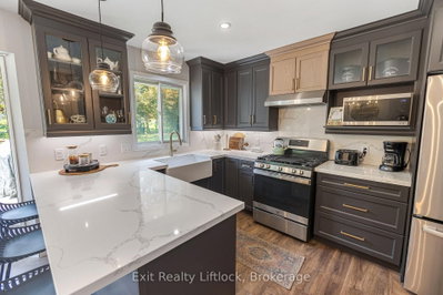 664 Brick Road • Selwyn, ON photo 5