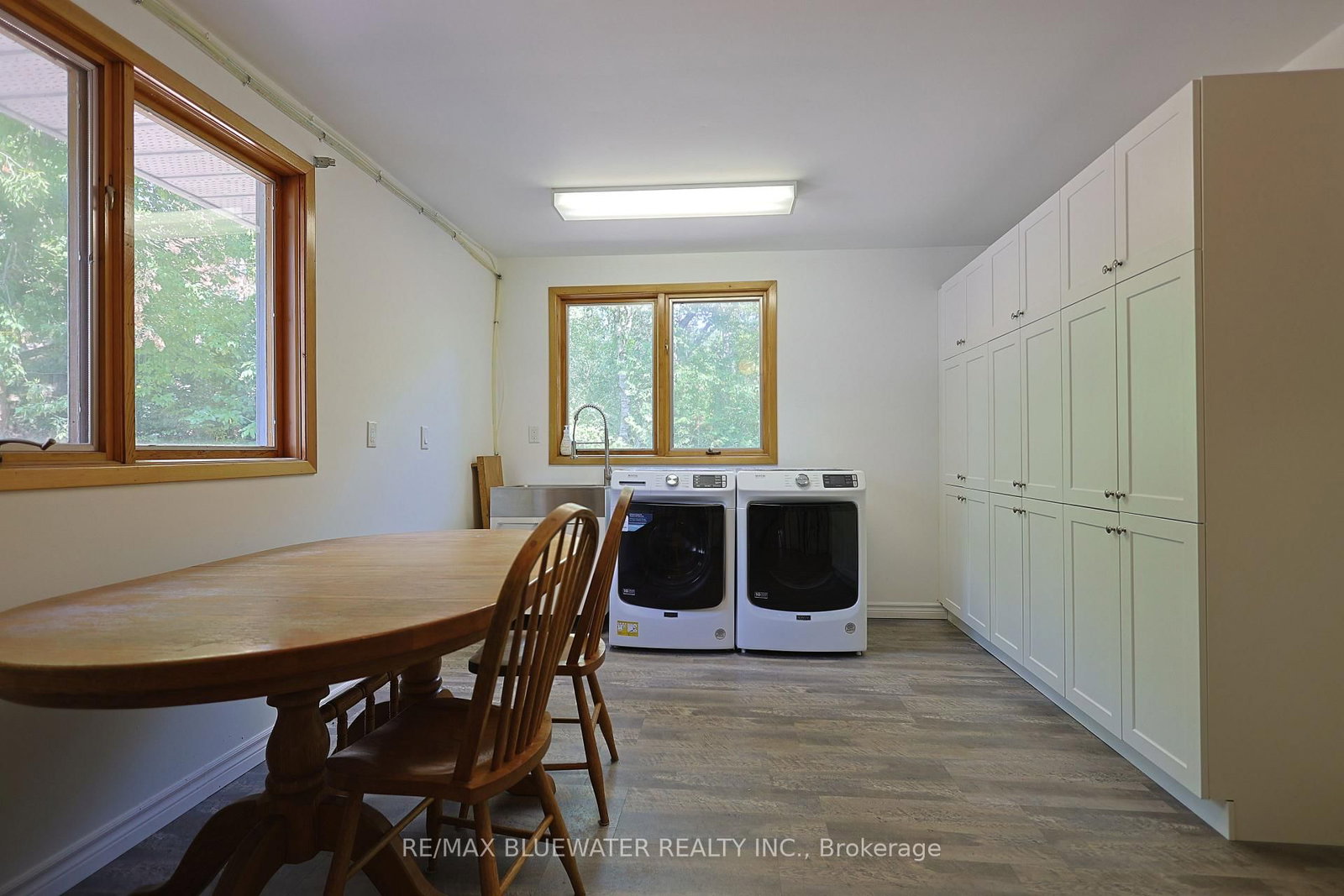 9994 Edward Street • Lambton Shores, ON photo 23