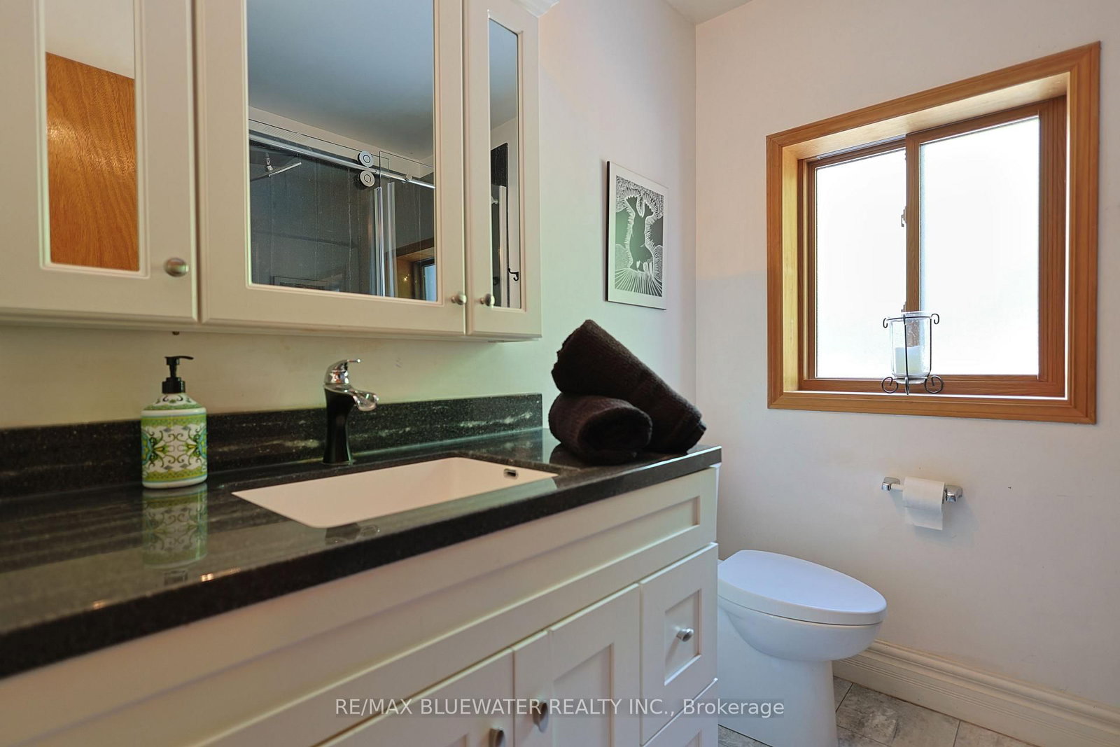 9994 Edward Street • Lambton Shores, ON photo 24