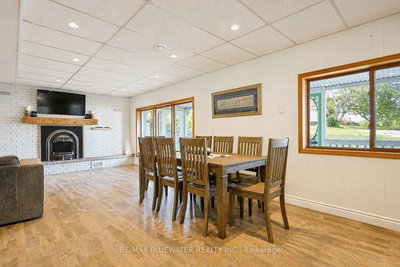 9994 Edward Street • Lambton Shores, ON photo 4