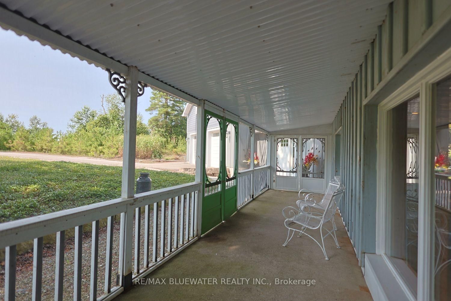 9994 Edward Street • Lambton Shores, ON photo 9