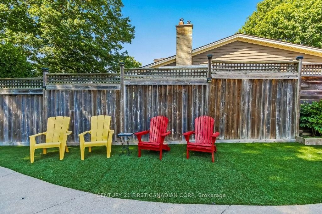 42 Portal Court • London North, ON photo 29