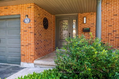 42 Portal Court • London North, ON photo 3