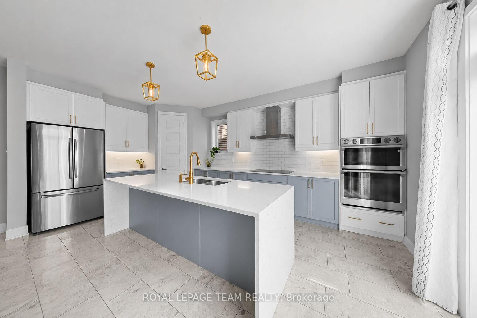 2413 Watercolours Way • Ottawa, ON photo 13