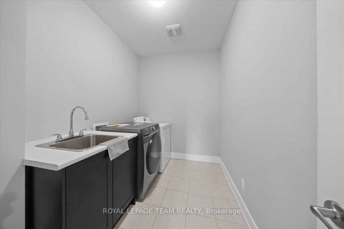 2413 Watercolours Way • Ottawa, ON photo 38