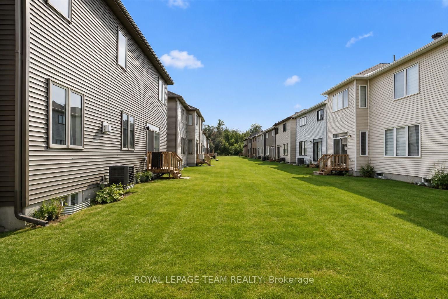 2413 Watercolours Way • Ottawa, ON photo 40