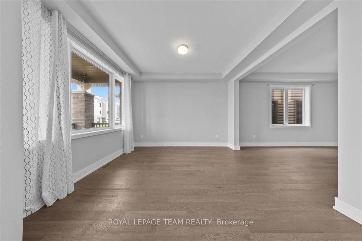 2413 Watercolours Way • Ottawa, ON photo 6