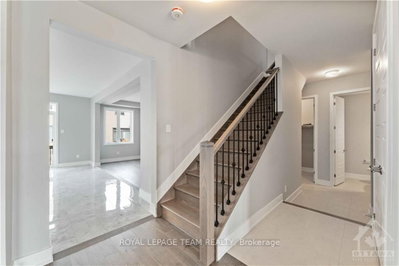 2413 Watercolours Way • Ottawa, ON photo 9