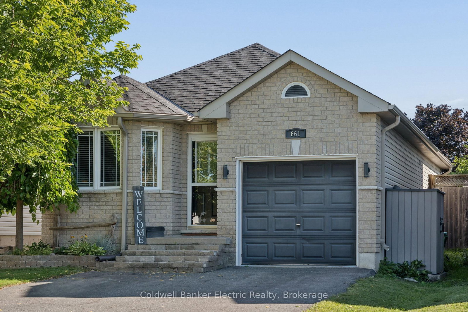 661 CLANCY Crescent • Peterborough, ON photo 2