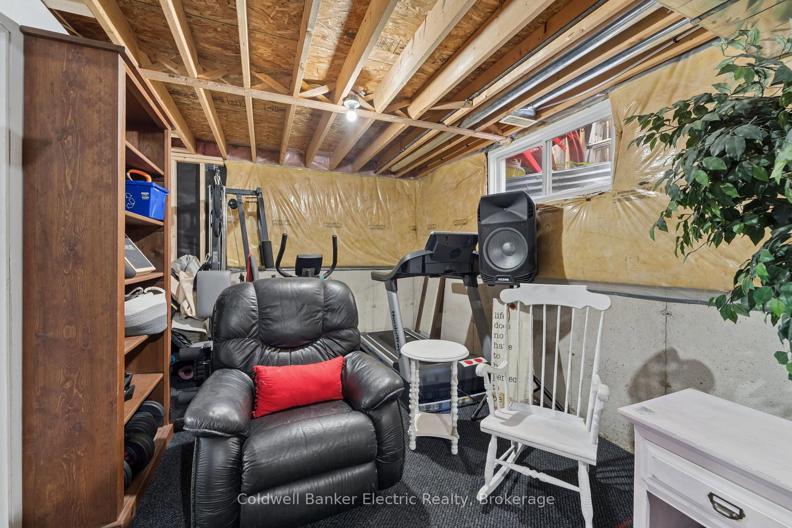 661 CLANCY Crescent • Peterborough, ON photo 37
