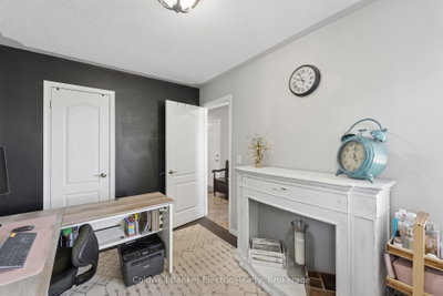 661 CLANCY Crescent • Peterborough, ON photo 8