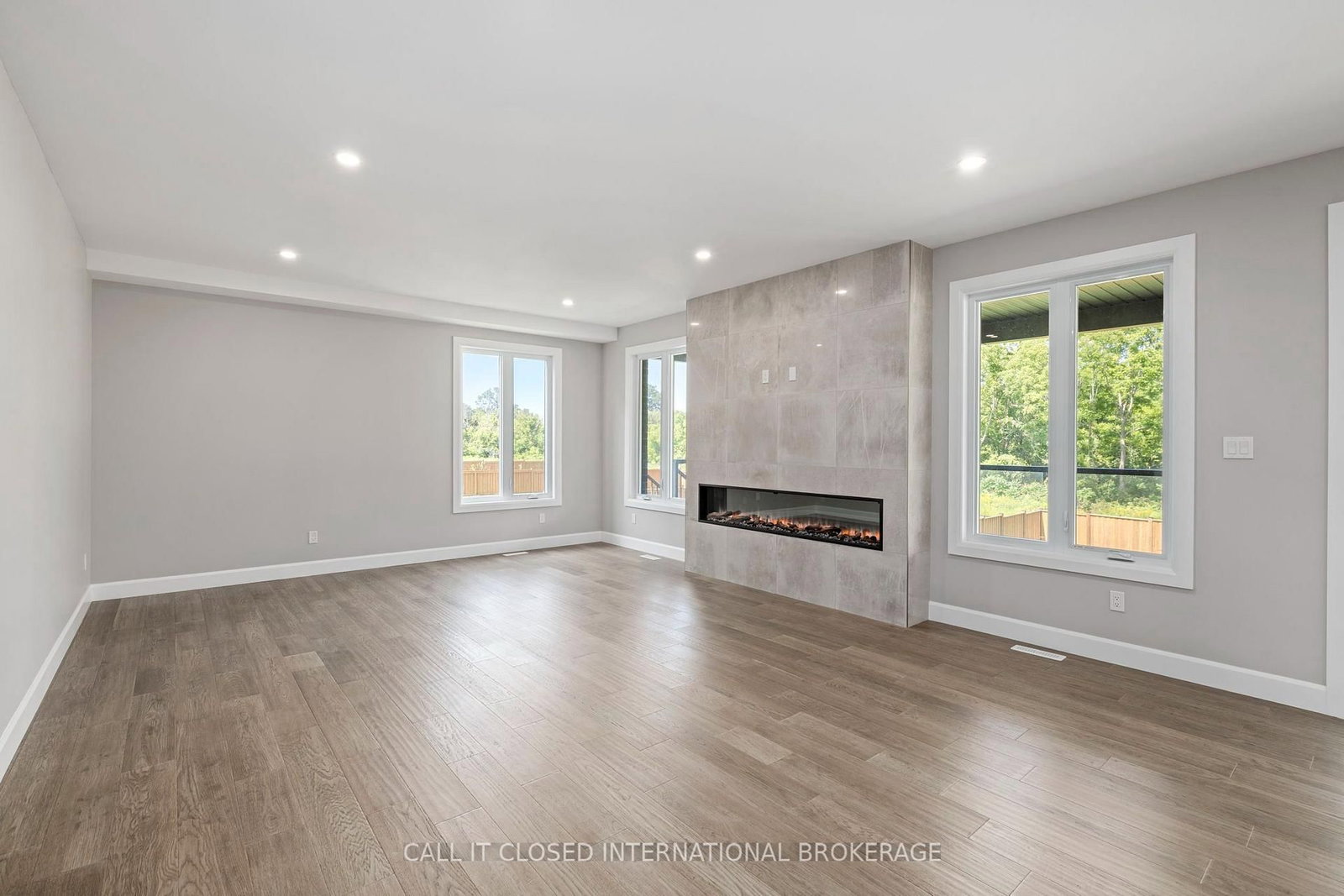 44 Royal Crescent • Southwold, ON photo 13