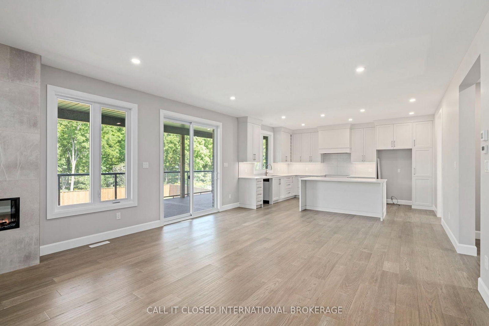 44 Royal Crescent • Southwold, ON photo 14