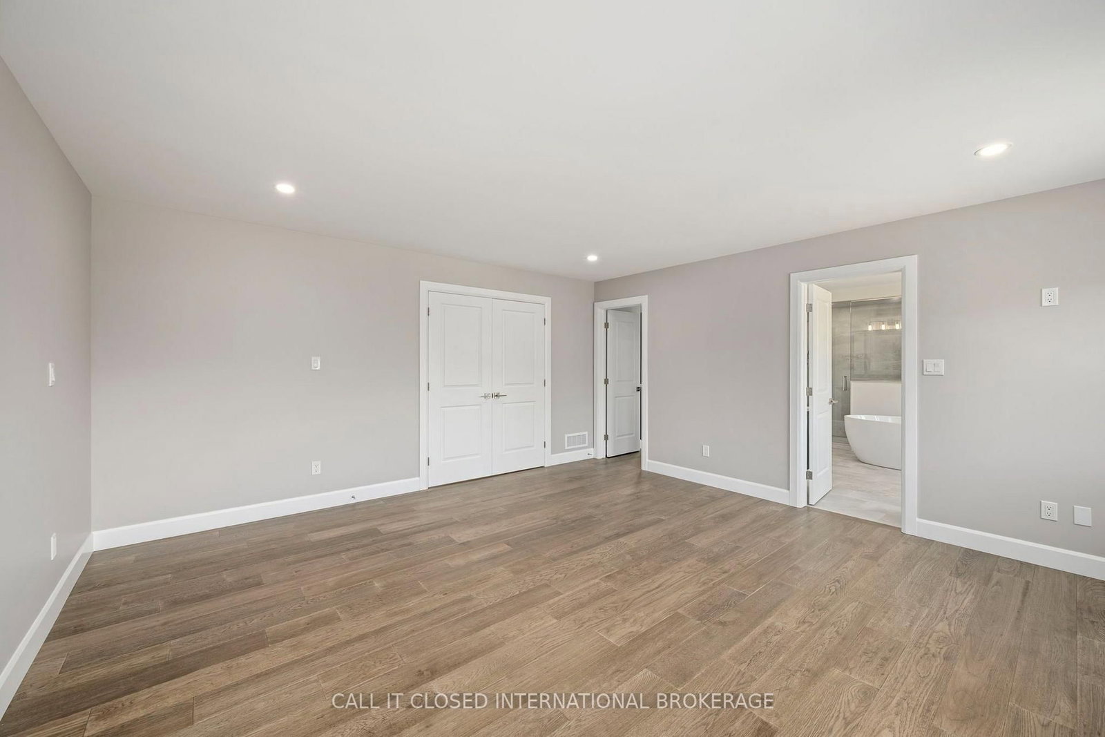 44 Royal Crescent • Southwold, ON photo 21